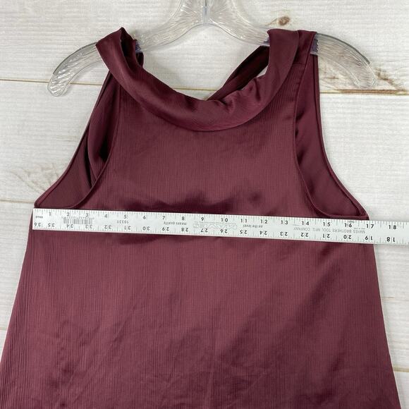 ASTR the Label Top Womens XS Burgundy Slouch Tie Neck Flowy Sleeveless NWT - Picture 2 of 7